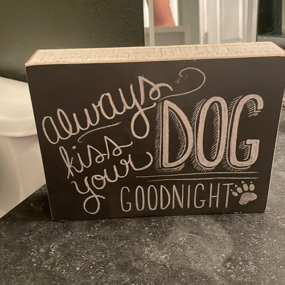 Accent home decor - Picture 2 of 2
